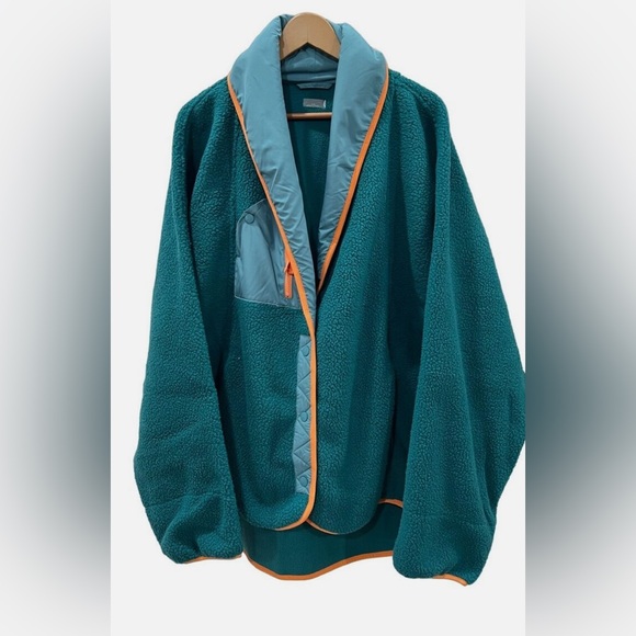 Free People Hit The Slopes Fleece Shawl Jacket. NWOT. Spruced up combo - Picture 5 of 10